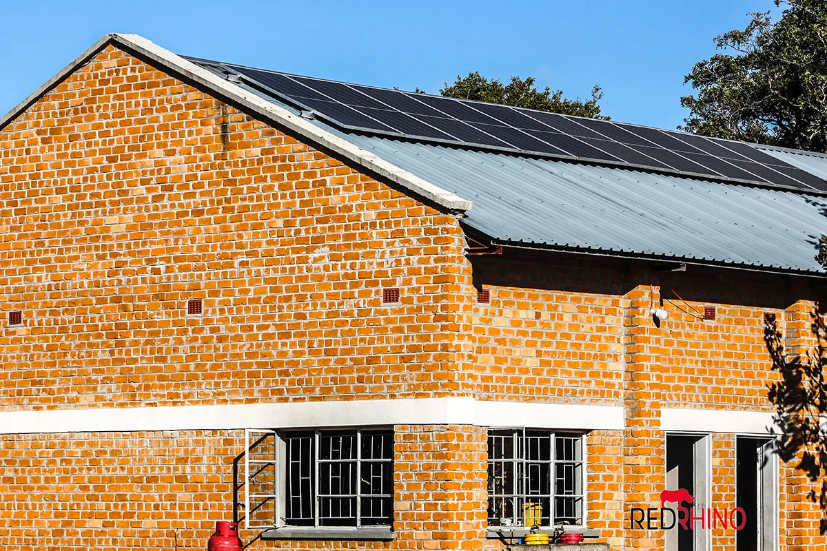 red rhino secondary school fassade
